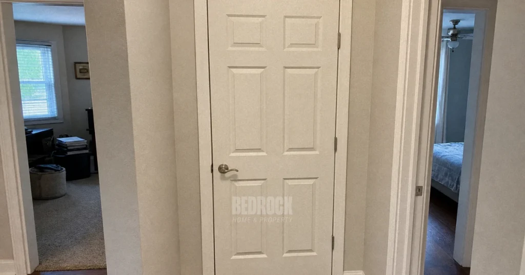 Handyman Sticking Door Repair Services in , MN